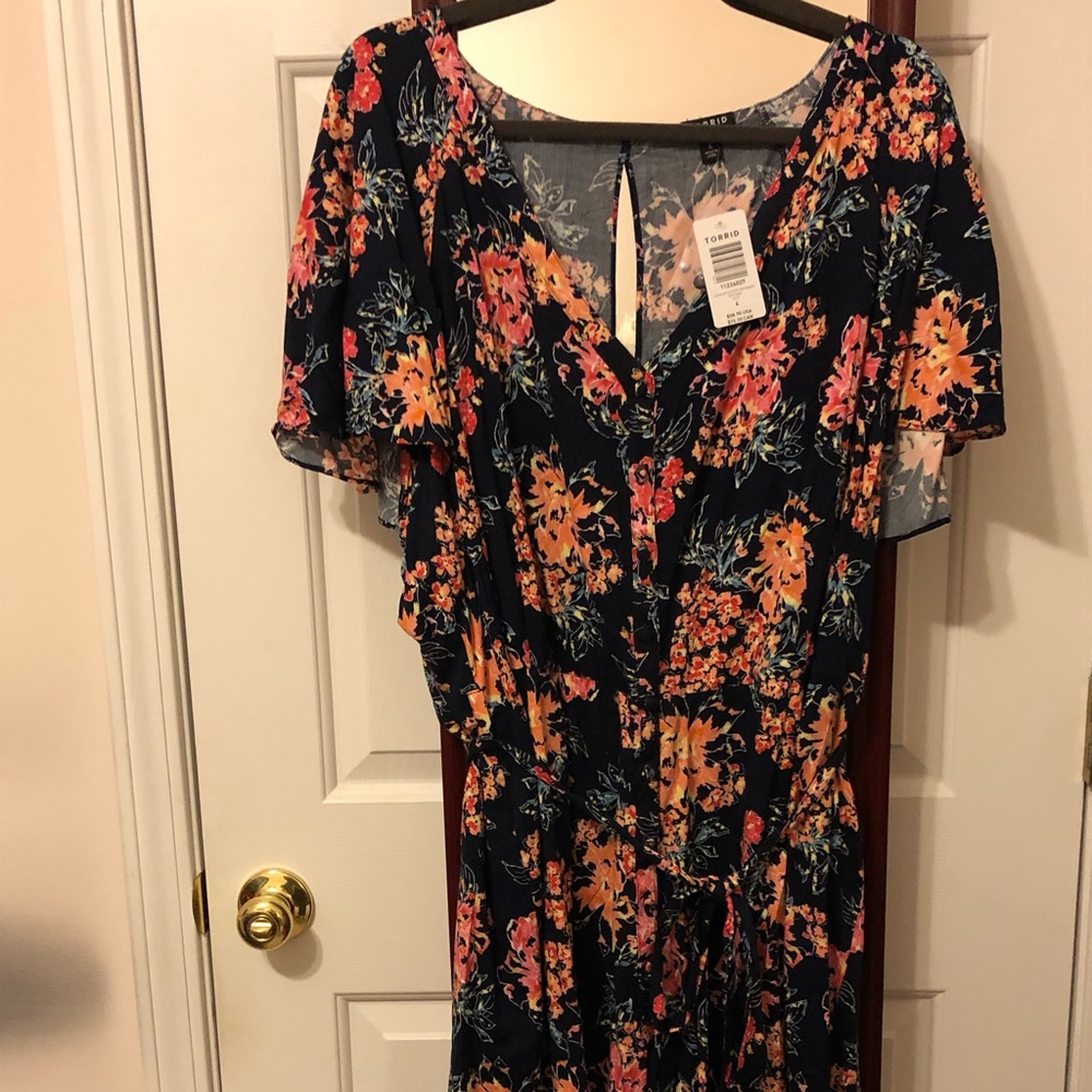 Torrid Size 4 Floral Romper